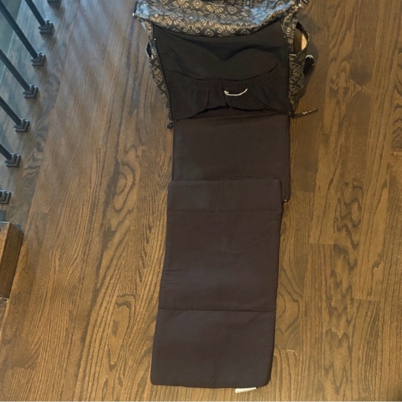 Petunia Pickle Bottom Diaper Bag Backpack Gray Floral w Changing Station - Picture 6 of 6